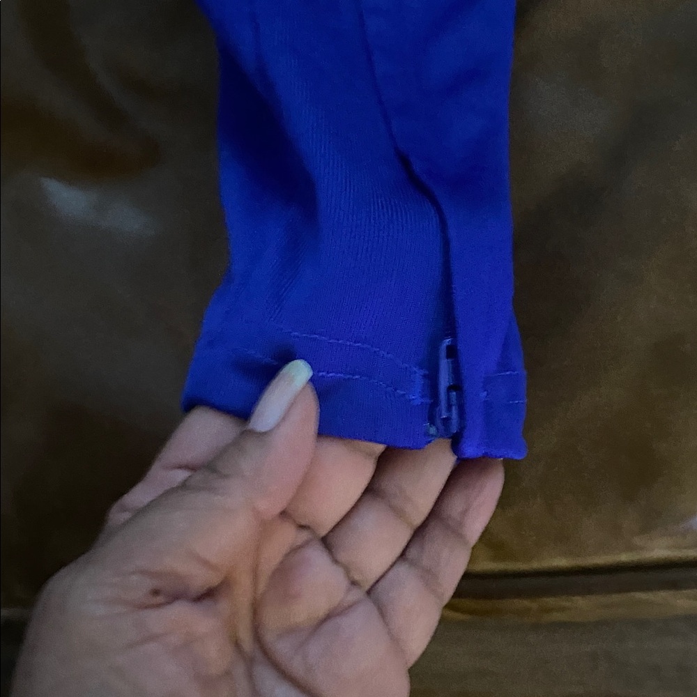 Adidas - Picture 4 of 10